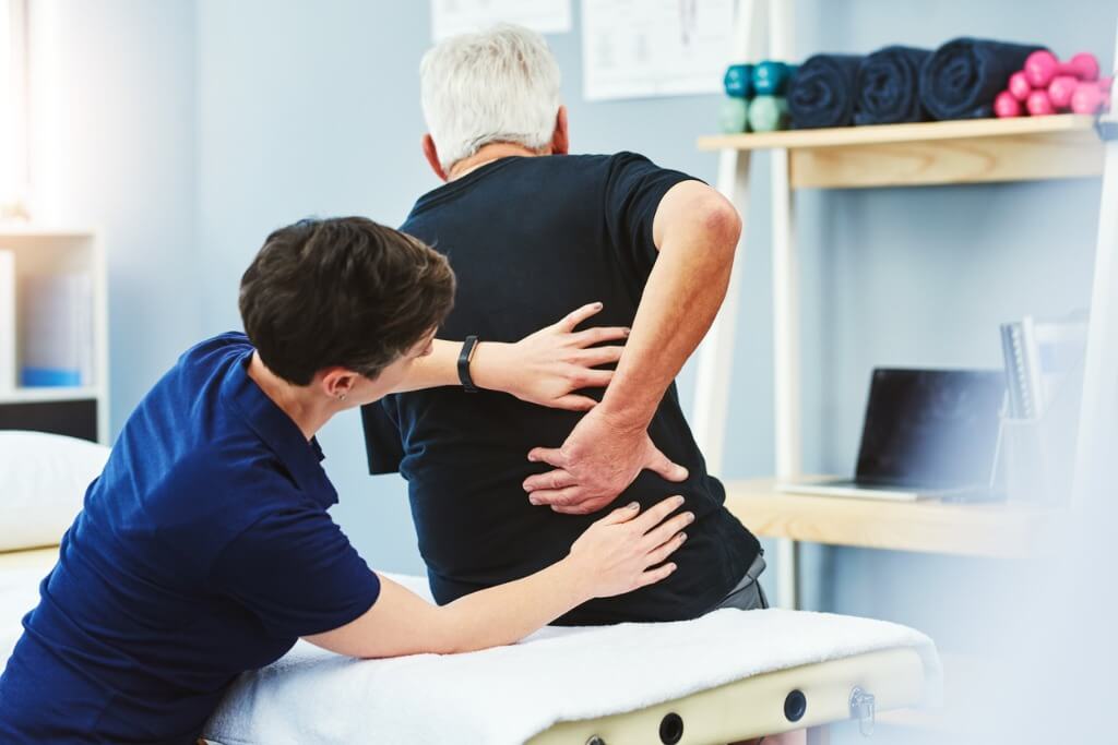 Does That Pain In Your Back Require Medical Attention? A Physical Therapist Could Help! - CPTE